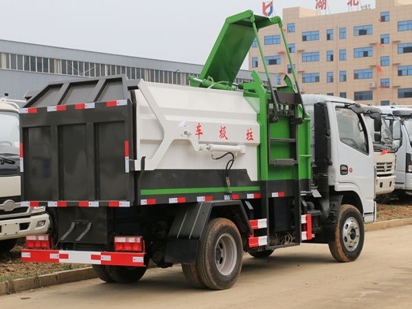 國六東風(fēng)小多利卡 5方