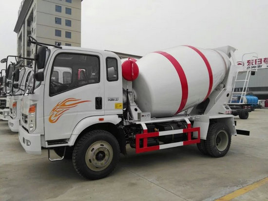 重汽豪曼攪拌車(5方)